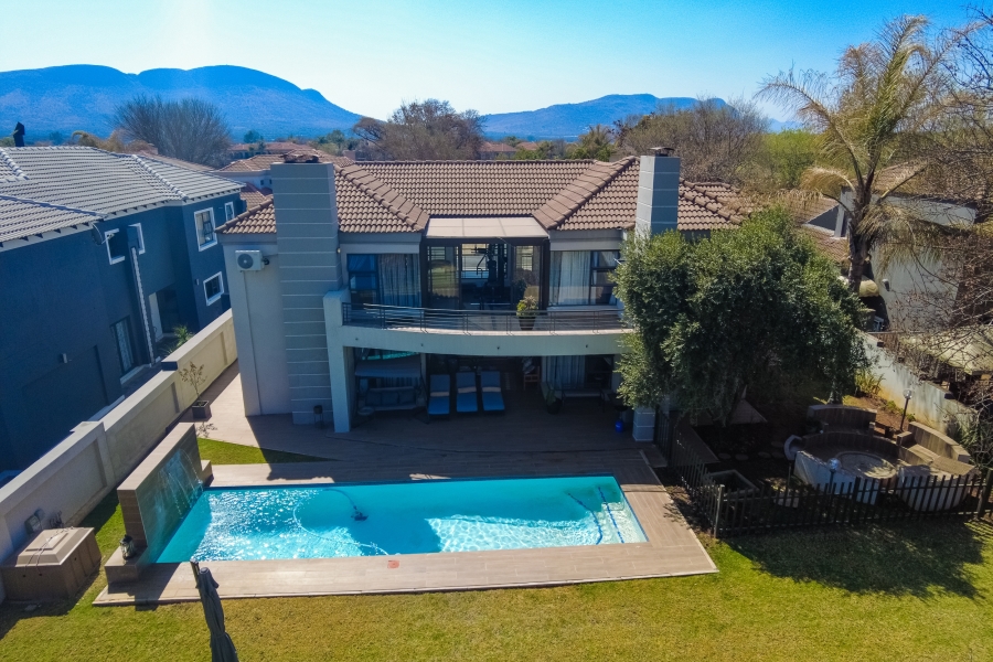 4 Bedroom Property for Sale in WestLake Country Safari Estate North West